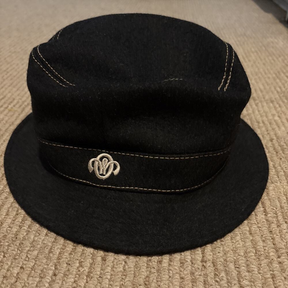 Wigens Goretex Bucket Hat Size 57 in Black 100% Wool